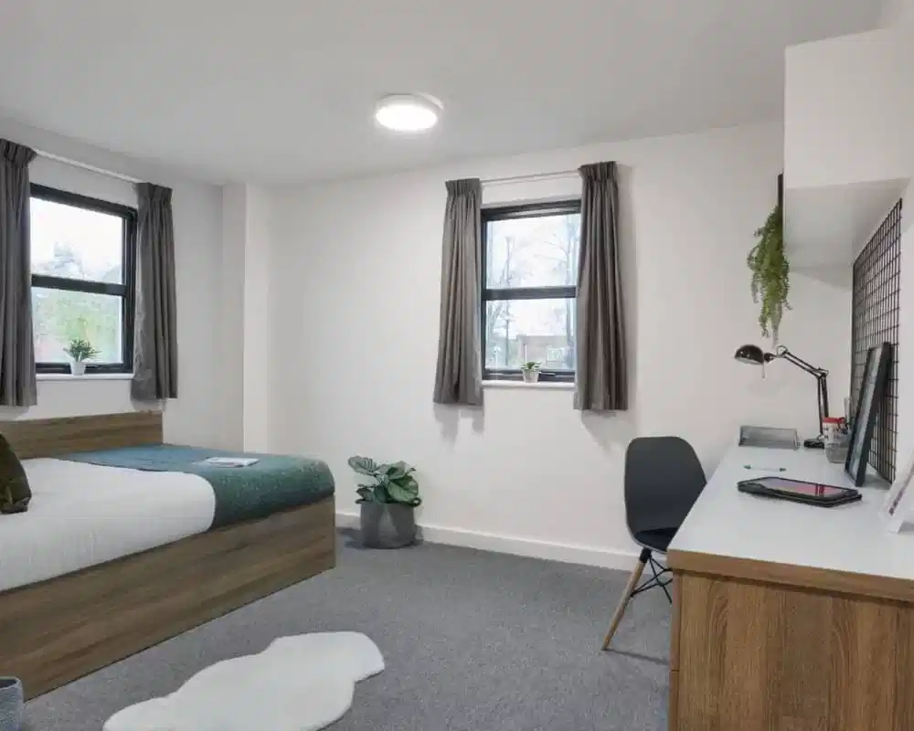 Sky Blue Point, Coventry interior 1