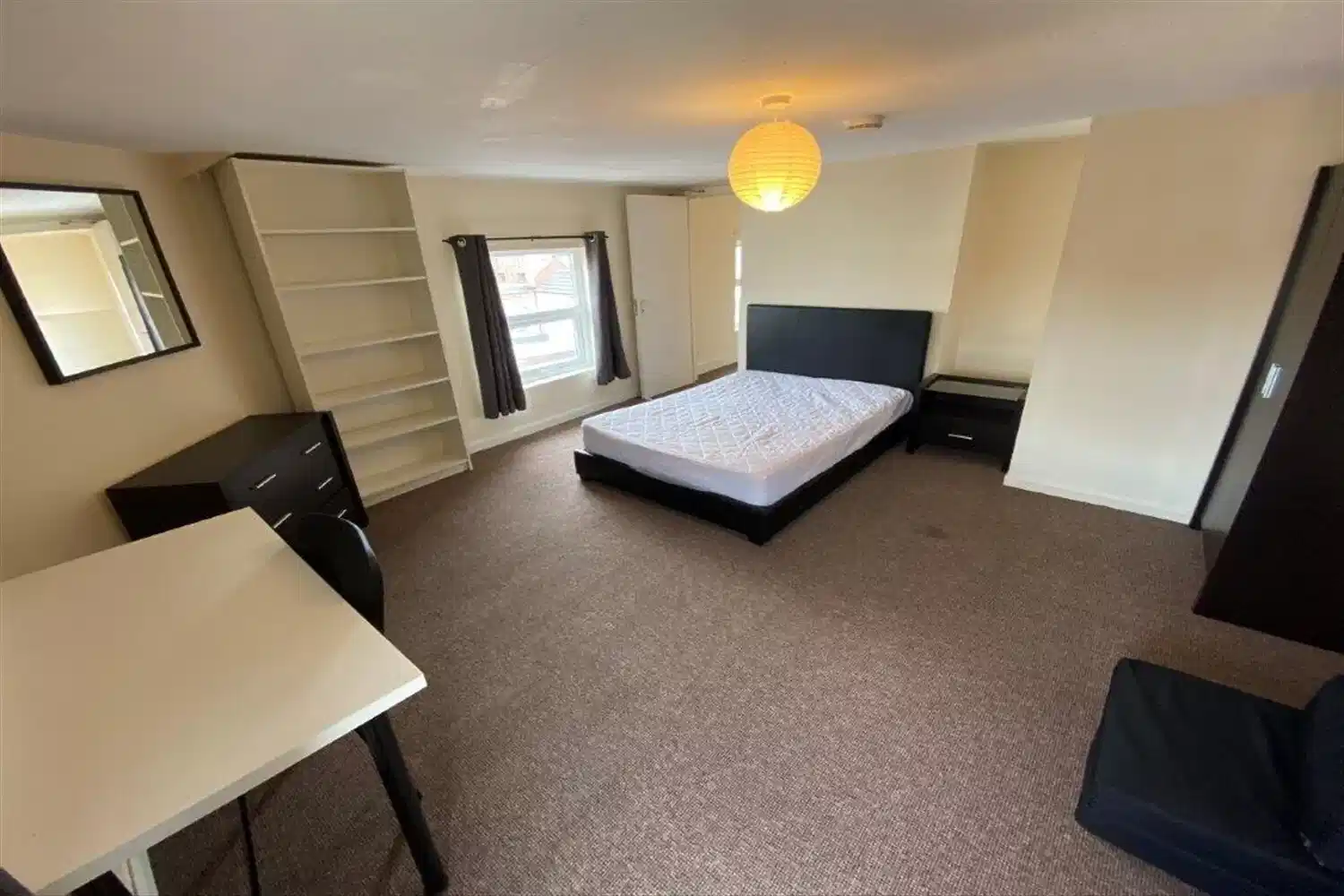 106a High Rd, Nottingham interior 1