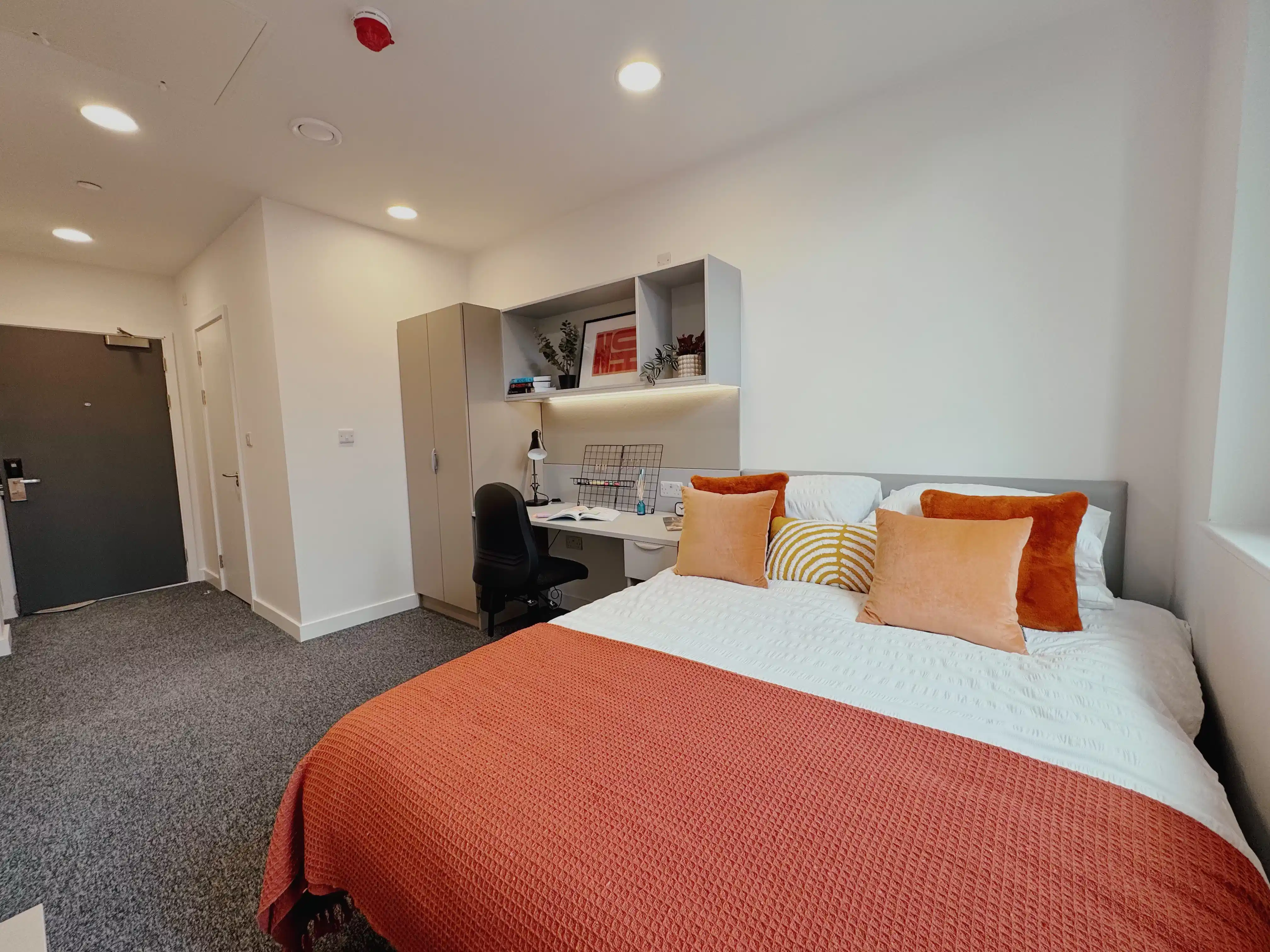 True Leicester, Leicester interior 1