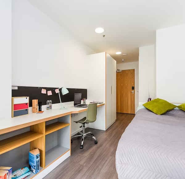 Byrom Point, Liverpool interior 1