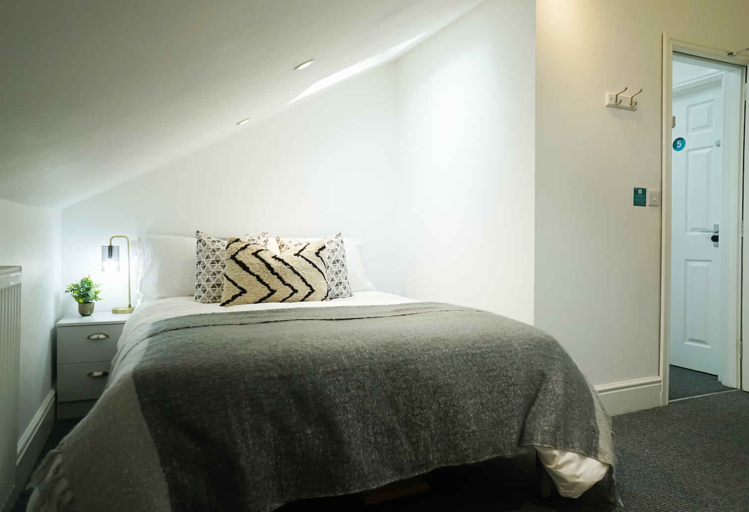 Room in a 6 Bedroom Apartment, 258 West Parade, Lincoln LN1 1LY interior 1