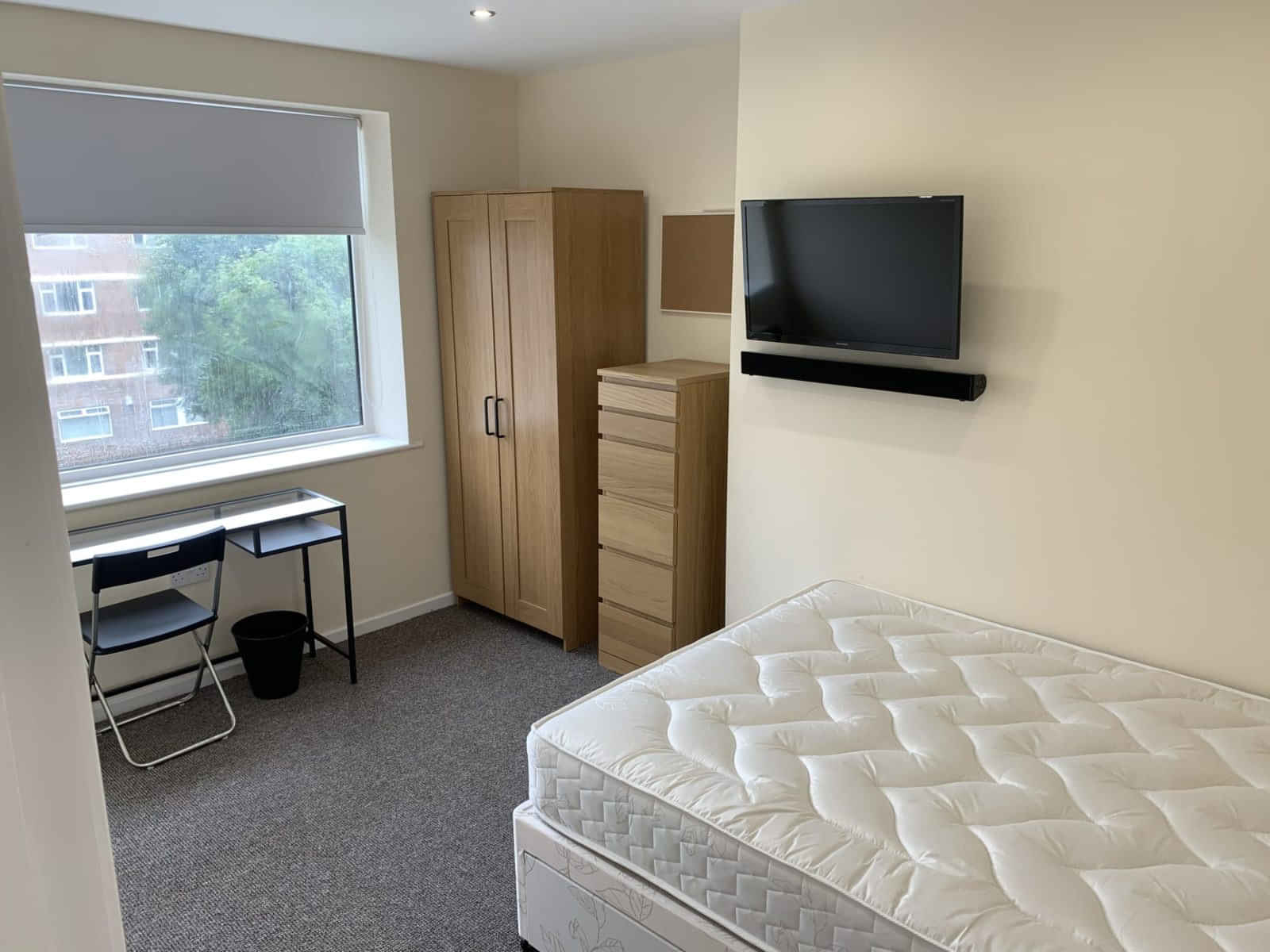 Room in a 3 Bedroom Apartment, 14 Minster Ct, Liverpool L7 3QB interior 1